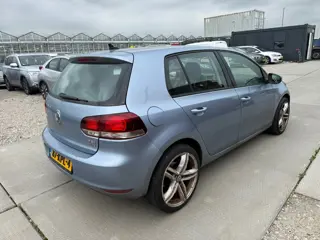 Foto 16 van Volkswagen Golf 2010 * 1.2 TSI Highline * BAK PROBLEEM !!