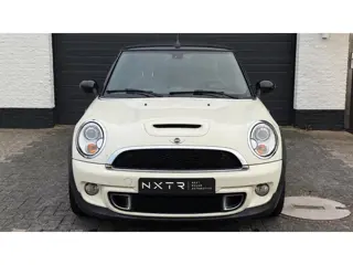 Foto 17 van Mini Cabrio 1.6 Cooper S Chili 184pk | Leder | Xenon | Navi | Stoelverwarming | PDC