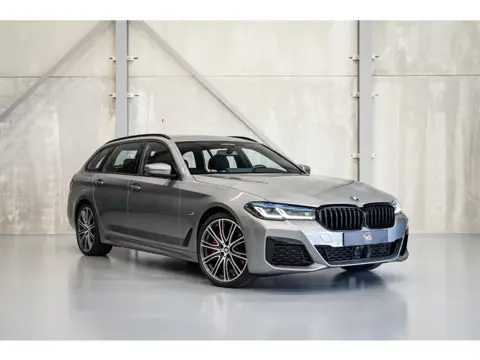 BMW 5-serie Touring 530e xDrive | SOH 100% | 360 camera | 20 inch | M-Sport Pro | HUD | Laser | Harm