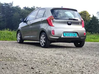 Foto 15 van Kia PICANTO 1.0 CVVT Airco Dealer Onderhouden