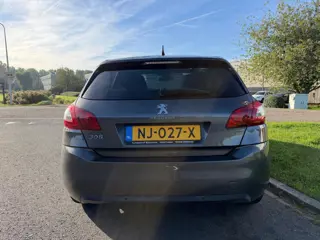 Foto 17 van Peugeot 308 | 2017 | 1.6 BlueHDi Blue Lease Executive | Export en Handel | APK