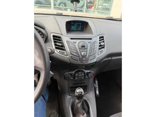 Foto 16 van Ford Fiesta 1.5 TDCi AIRCO/RIJDT GOED/5DEURS/APK 8-2027!!