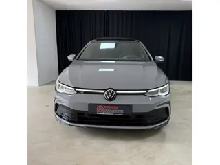 Foto 19 van Volkswagen Golf 1.5 TSI R-Line. HUD. H&K PANO.AUTO
