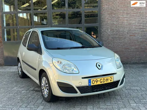 Renault Twingo 1.2 Authentique airco / trekhaak / apk