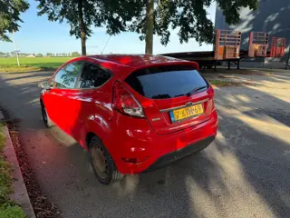 Foto 20 van Ford Fiesta 1.6 TDCi Titanium apk 11-7-2027