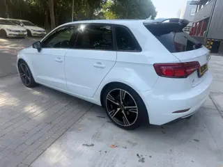 Foto 14 van Audi A3 Sportback 1.0 TFSI Sport Lease Edition Virtuele scherm Navi Keyless Entry