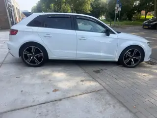 Foto 17 van Audi A3 Sportback 1.0 TFSI Sport Lease Edition Virtuele scherm Navi Keyless Entry