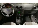 Foto 28 van Ford Fiesta 1.3 Ambiente|NAP|APK04-27|Nettestaat|Scherpeprijs|5Deurs