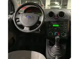 Foto 29 van Ford Fiesta 1.3 Ambiente|NAP|APK04-27|Nettestaat|Scherpeprijs|5Deurs