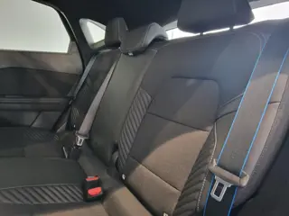 Foto 13 van Renault Captur 1.6 E-Tech full hybrid 145 esprit Alpine | TREKHAAK | SCHUIF/KANTEL DAK | HARMAN KARD