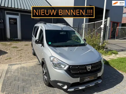 Dacia Dokker 1.2 TCe 2018 Série Limitée Stepway Stoelverwarming PDC