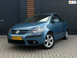 Foto 11 van Volkswagen Golf Plus 1.6 FSI Comfortline Business AIRCO SPORTVELGEN