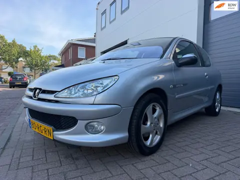 Peugeot 206 1.4-16V Quiksilver/Elek-ramen/Airco/Radio/Lmv