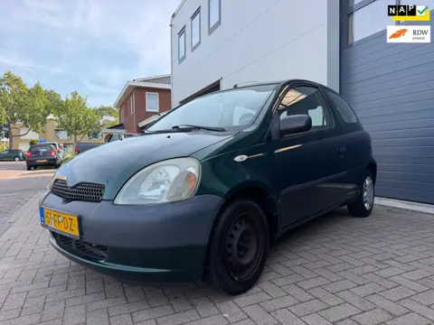 Toyota Yaris 1.0-16V VVT-i Terra/Airco/Radio/Trekhaak