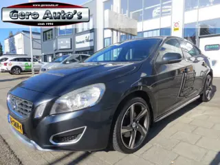 Volvo S60 1.6 T4 Kinetic 180 pk ,zeer nette auto ,prima onderhouden