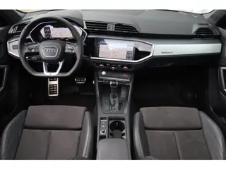 Foto 17 van Audi Q3 45 TFSI Quattro 3x S-Line / PANO / B&O / ACC / KEYLESS / CAMERA / ELEK-STOELEN / VIRTUAL