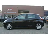 Foto 22 van Peugeot 208 1.2 PureTech Blue Lease airco apk 15-06-2027 inruil mogelijk nap