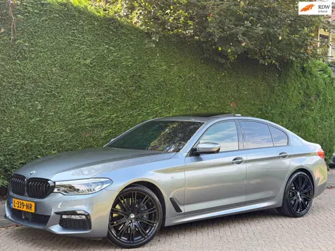 BMW 5-serie 540i xDrive RIJDTNIEUW/DAK/M-SPORT/SOFTCLOSE/LED