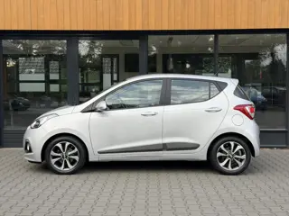 Foto 18 van Hyundai i10 1.2i 87pk! 5 pers. Cruise control, Stuur/Stoelverw. Garantie