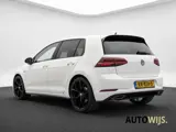 Foto 27 van Volkswagen Golf 1.5 TSI Highline Business R-Line|PANO|LED|LEDER|CARPLAY|GOED ONDERHOUDEN|