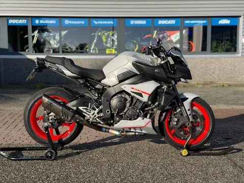 Yamaha Tour MT-10 ABS Naked Nardo Akrapovic
