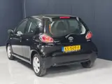 Foto 20 van Toyota Aygo 1.0 | 2010 | 5-deurs | Airco | Elektrische ramen | Centrale deurvergrendeling met afstan