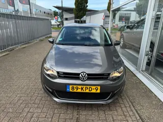 Foto 13 van Volkswagen Polo 1.4-16V Highline | 3e eigenaar | Airco | Trekhaak | Parkeersensoren | Cruise control
