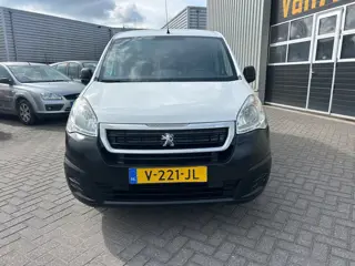 Foto 18 van Peugeot Partner 120 1.6 BlueHDi 75 L1 XR | AIRCO | CRUISE |