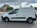 Foto 26 van Peugeot Partner 120 1.6 BlueHDi 75 L1 XR | AIRCO | CRUISE |