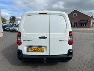 Foto 14 van Peugeot Partner 120 1.6 BlueHDi 75 L1 XR | AIRCO | CRUISE |