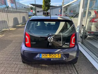Foto 16 van Volkswagen Up! 1.0 move up! BlueMotion | Airco | Elektrische ramen | Nieuwe APK | NAP |