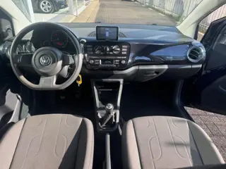 Foto 11 van Volkswagen Up! 1.0 move up! BlueMotion | Airco | Elektrische ramen | Nieuwe APK | NAP |
