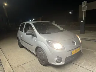Foto 19 van Renault Twingo 1.2-16V Airco Bluetooth LAGE KM NETJES