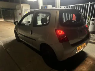 Foto 14 van Renault Twingo 1.2-16V Airco Bluetooth LAGE KM NETJES