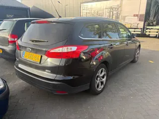 Foto 9 van Ford Focus Wagon 1.0 EcoBoost Titanium