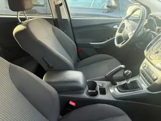Foto 10 van Ford Focus Wagon 1.0 EcoBoost Titanium