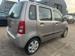 Foto 18 van Suzuki Wagon R+ 1.3 AUTOMAAT/ AIRCO/ HOGE INSTAP!