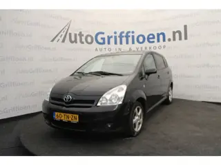 Toyota Verso 1.8 VVT-i Dynamic 7p. nette automaat met trekhaak