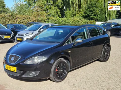 Seat Leon 1.6 Sportstyle|AIRCO|CruiseControl|NW APK 10-2027 + Onderhoudsbeurt|KM NAP|Distributie 186