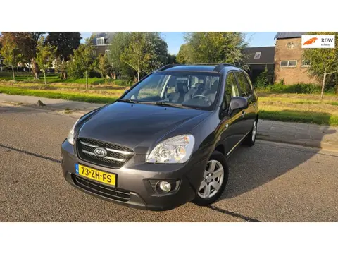 Kia Carens 2.0 CVVT X-ecutive