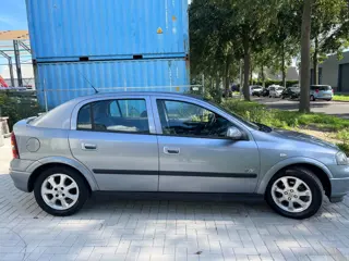 Foto 12 van Opel Astra 1.6 Njoy 159.636KM Automaat