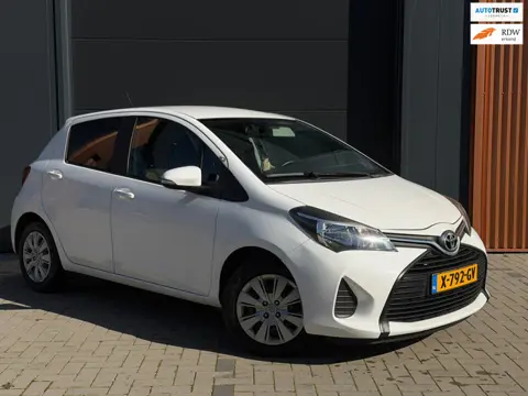 Toyota Yaris 1.0 VVT-i Comfort|Airco|Scherm|Bluetooth|Elektrische Ramen