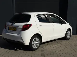 Foto 17 van Toyota Yaris 1.0 VVT-i Comfort|Airco|Scherm|Bluetooth|Elektrische Ramen