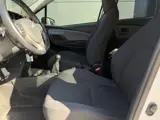 Foto 30 van Toyota Yaris 1.0 VVT-i Comfort|Airco|Scherm|Bluetooth|Elektrische Ramen