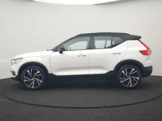 Foto 13 van Volvo XC40 T5 Recharge R-Design PHEV 262pk | Panodak | Adaptive Cruise | Camera | Alcantara Sportsto