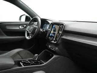 Foto 15 van Volvo XC40 T5 Recharge R-Design PHEV 262pk | Panodak | Adaptive Cruise | Camera | Alcantara Sportsto