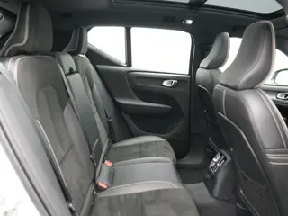 Foto 17 van Volvo XC40 T5 Recharge R-Design PHEV 262pk | Panodak | Adaptive Cruise | Camera | Alcantara Sportsto