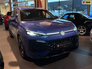 Volkswagen T-Roc 1.5 eTsi 150pk R-Line|Matrix LED|Keyless|ACC|Winterpakket|Elektr Kofferklep|Camera