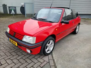 Peugeot 205 1.4 XS Cabriolet (bj 1995)