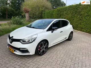 Renault Clio 1.6 R.S. Trophy PARELMOER WIT CAMERA